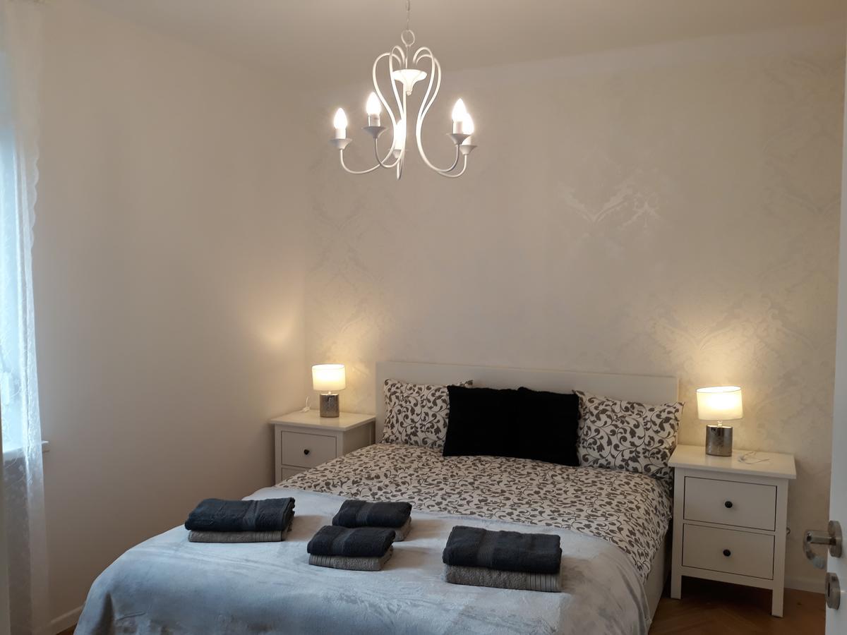 2 Bedroom City Center Apartment كاتوفيتسه المظهر الخارجي الصورة